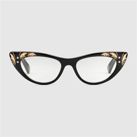 gucci cat eye frame.